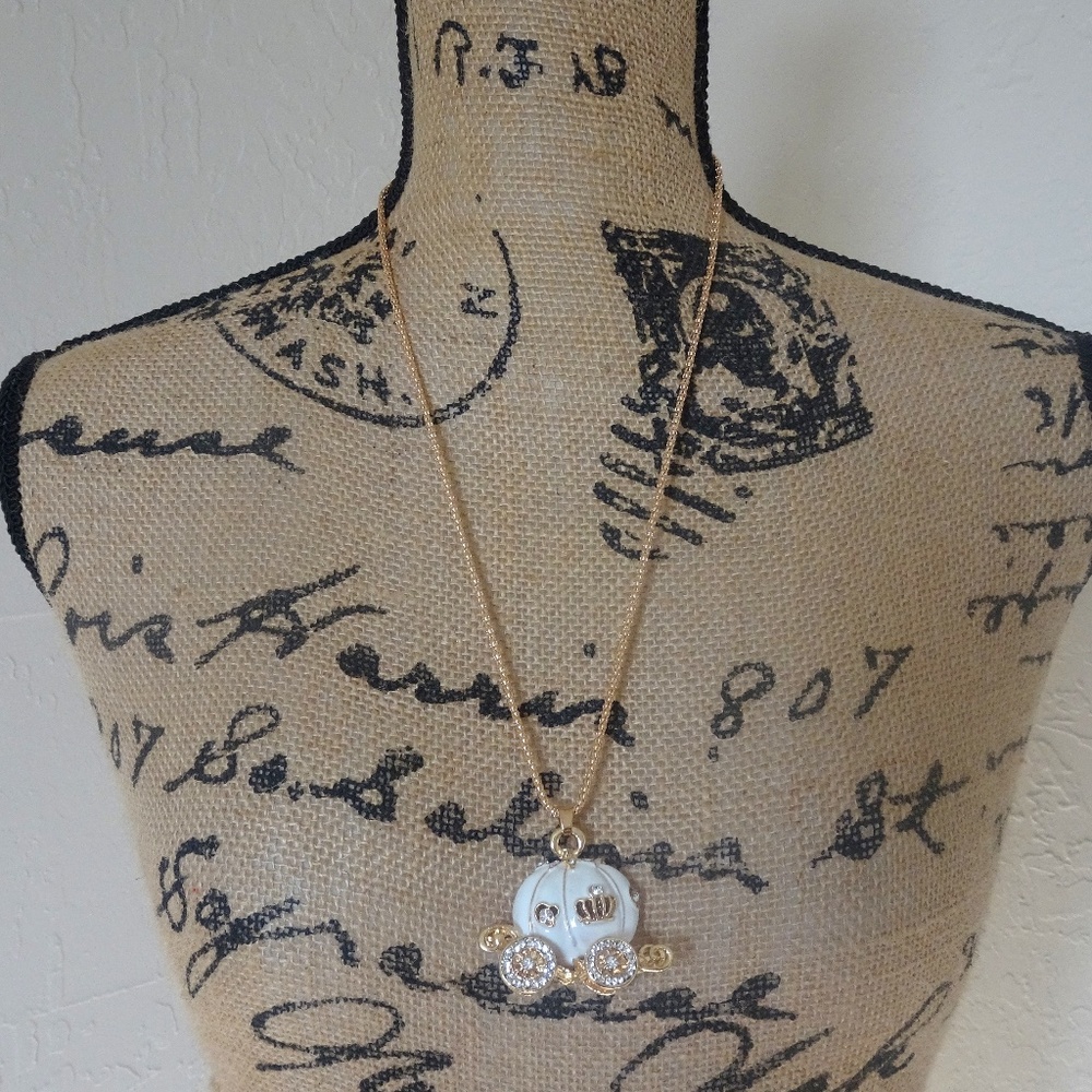 White Enamel Carriage & Jewel Cinderella Fairytale Statement Necklace - Picture 4 of 8